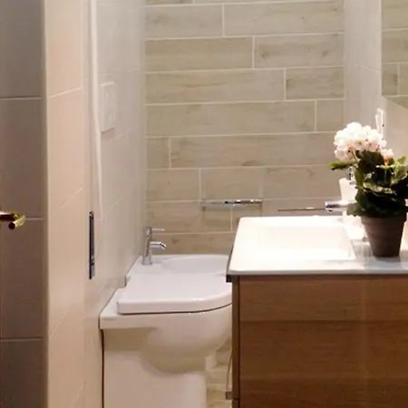 The Pope At The Window Rom