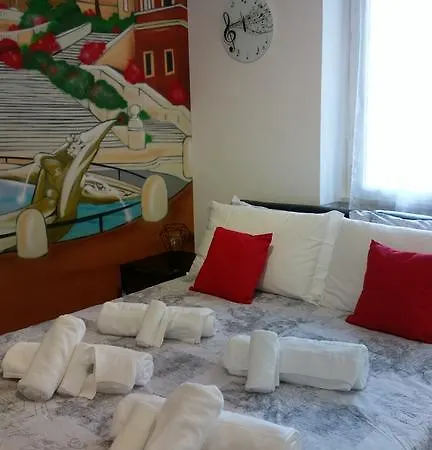 The Pope At The Window Tatil Evi *