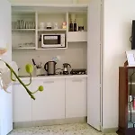 بيت للعطل The Pope At The Window *